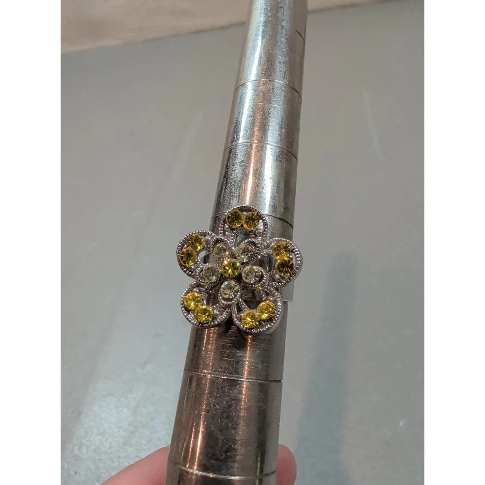 Silver Tone Yellow Champagne Stone Flower Ring Adjustable Floral Band